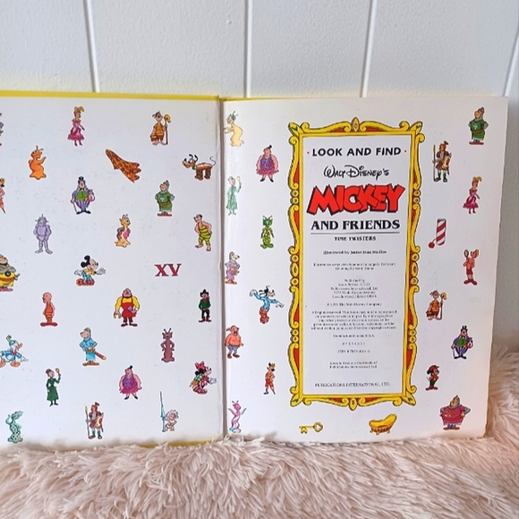 Vintage Disney Mickey And Friends Look And Find - Picture 3 of 7